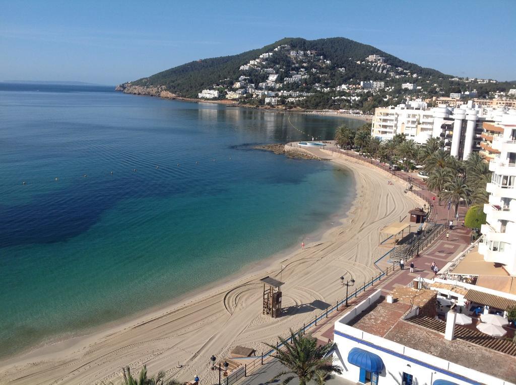 Hostal Yebisah Santa Eularia des Riu Zewnętrze zdjęcie