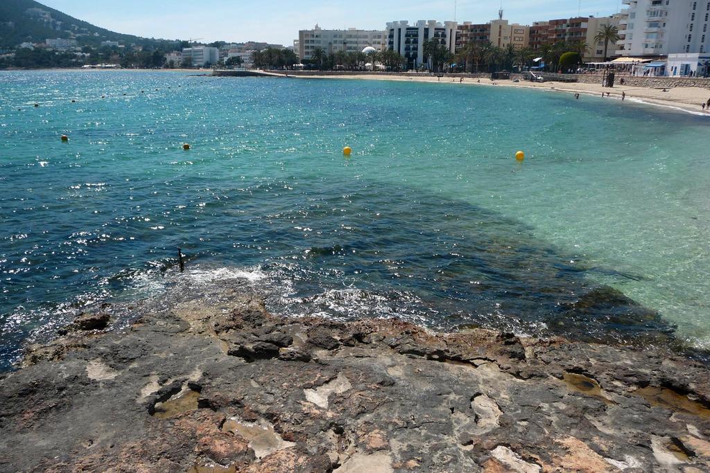 Hostal Yebisah Santa Eularia des Riu Zewnętrze zdjęcie